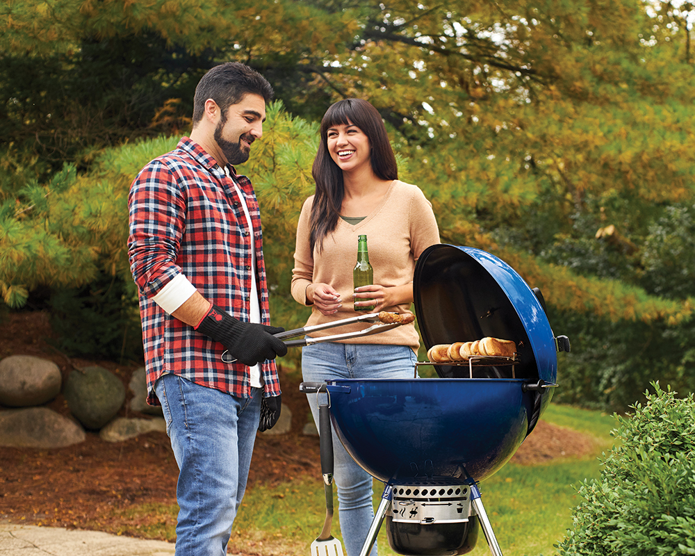 zuur gelijkheid Doordeweekse dagen Weber Master Touch Charcoal Grill - Blue | Green Acres Outdoor Living