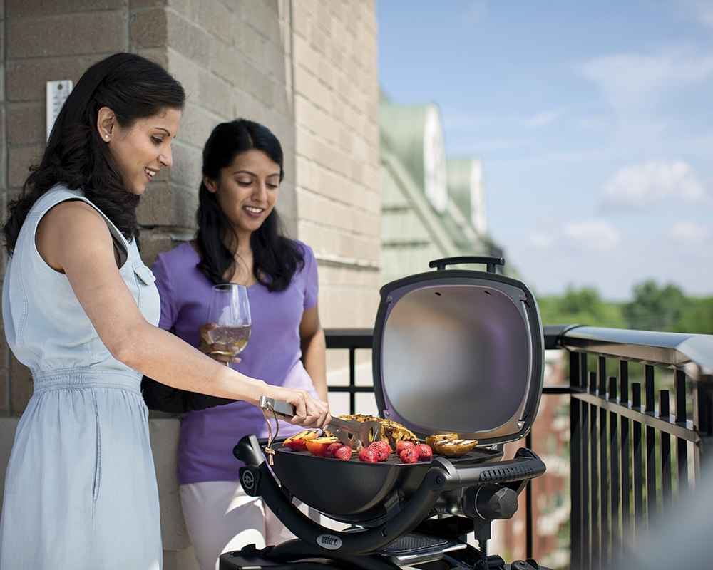 Weber Q 1400 Electric Grill