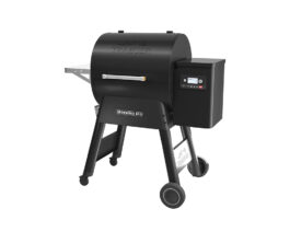 Black Traeger Ironwood 650 pellet grill.