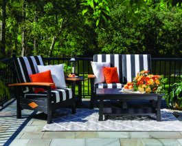 Colonial Road MDS Recliner.