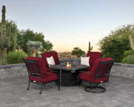 Ariana Fire Pit Set, red.