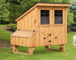 Small Lean-To Chicken Coop 4' x 5' Board and Batten Siding.