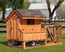Quaker Tractor Chicken Coop 3' x 4'.