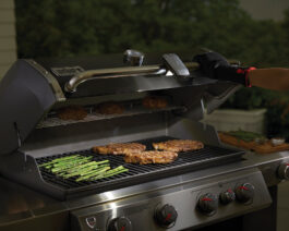 Grill 'N Go Handle Light on a grill.