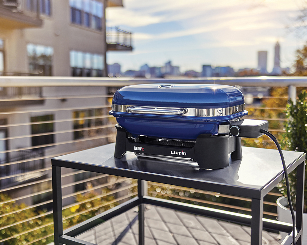 Lumin Compact Electric Grill in Light Blue