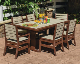 EC Woods St. Croix 40x72 Dining Table Set.