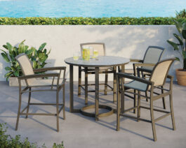 Avalon 47" Round Bar Table Set.