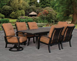 Georgetown Table Set.