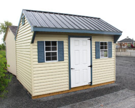 10x12 Vinyl Quaker Shed.