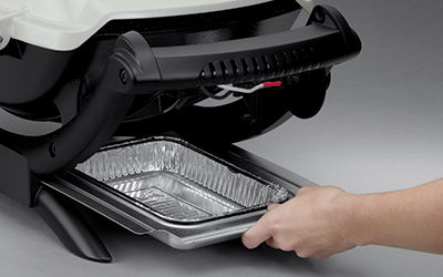 Weber Q1000 Grill Removable Pan.