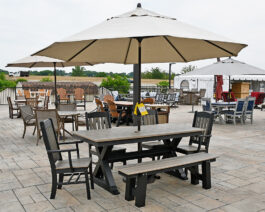 Sunnyside 6' X-Brace Dining Table Set.