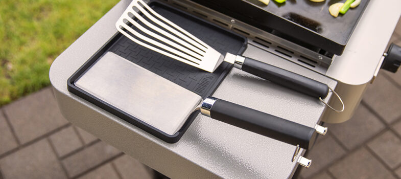 3400075 Weber Side Table Griddle Tool Rest Mat Lifestyle Image_01 Griddle Tool Mats.