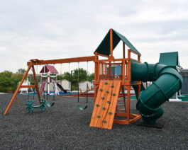 756622 Wooden Playset Challenger 01_03.