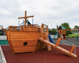 763260 Small Wooden Ship_01.
