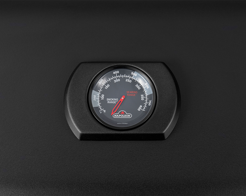 Napoleon Grill_Rogue_RPS425RSIBPK-2-PHM_Rogue_ProS_TempGauge_OFF.